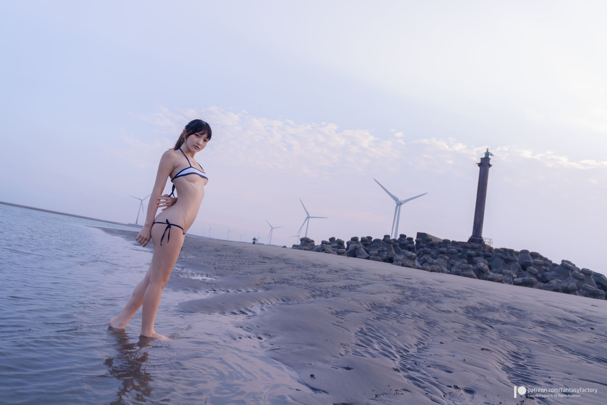 Xiao Đinh Cosplay-Home + Beach + Bath Photo 14