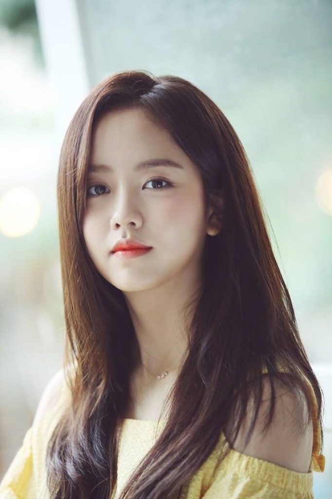 kim so hyun se co cong ty quan ly doc lap truc thuoc loen entertainment