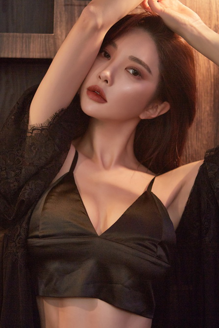 Park Soo Yeon - Dark Gray Gorgeous Lingerie