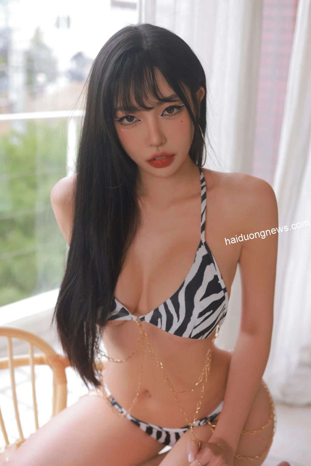 Ảnh Dongeuran khoe dáng gợi cảm cực sexy