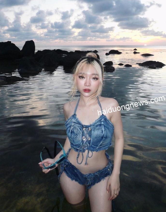 Ảnh Linh ChiChan mặc bikini cực sexy