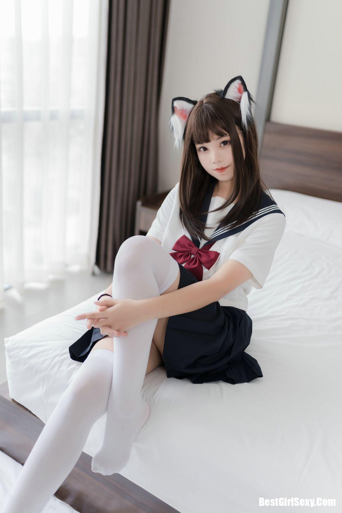 Coser@蜜汁猫裘 猫耳JK 白丝 19