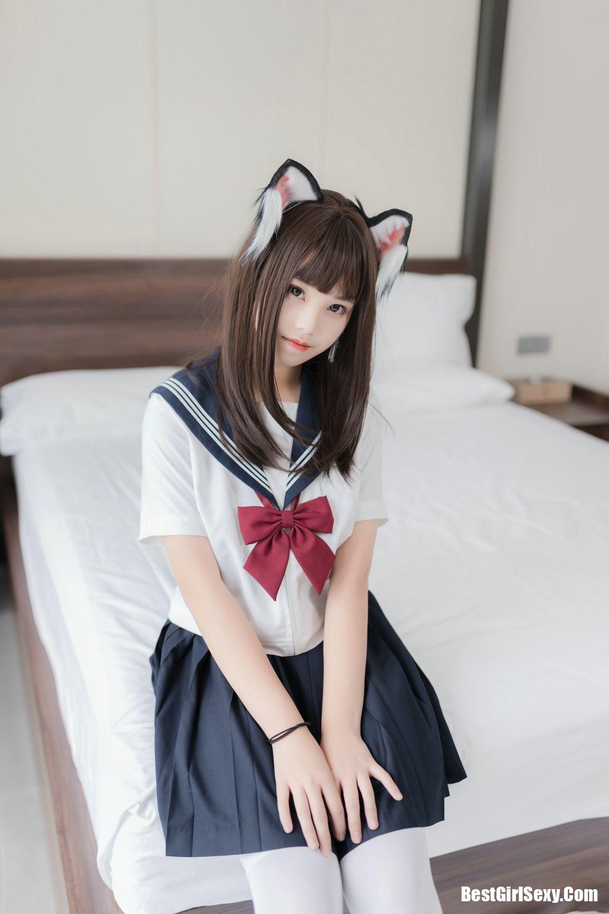 Coser@蜜汁猫裘 猫耳JK 白丝 26