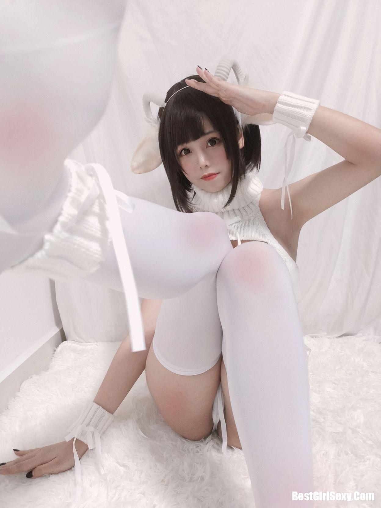 Coser@蜜汁猫裘 Vol.043 白丝毛衣 31