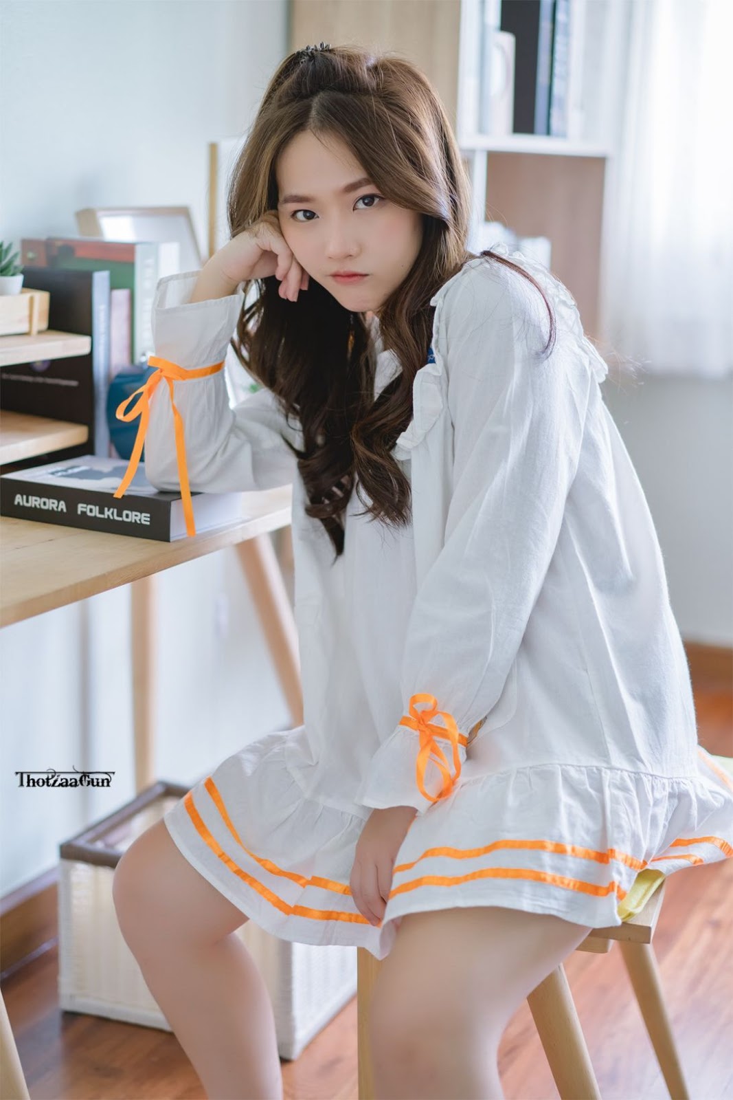 Cutest Thailand model - Kamonravee Korsampan (Aueyauey เอ๋ยเอ้ย) - Home alone - TruePic.net