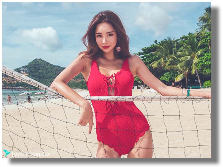 Park Da Hyun – The Red Swimsuit Korean girl