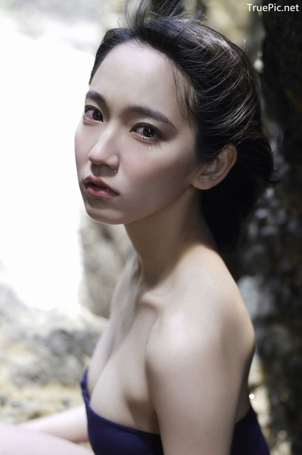 Image-Japanese-Actress-And-Model-Riho-Yoshioka-Pure-Beauty-Of-Sea-Goddess-TruePic.net- Picture-22