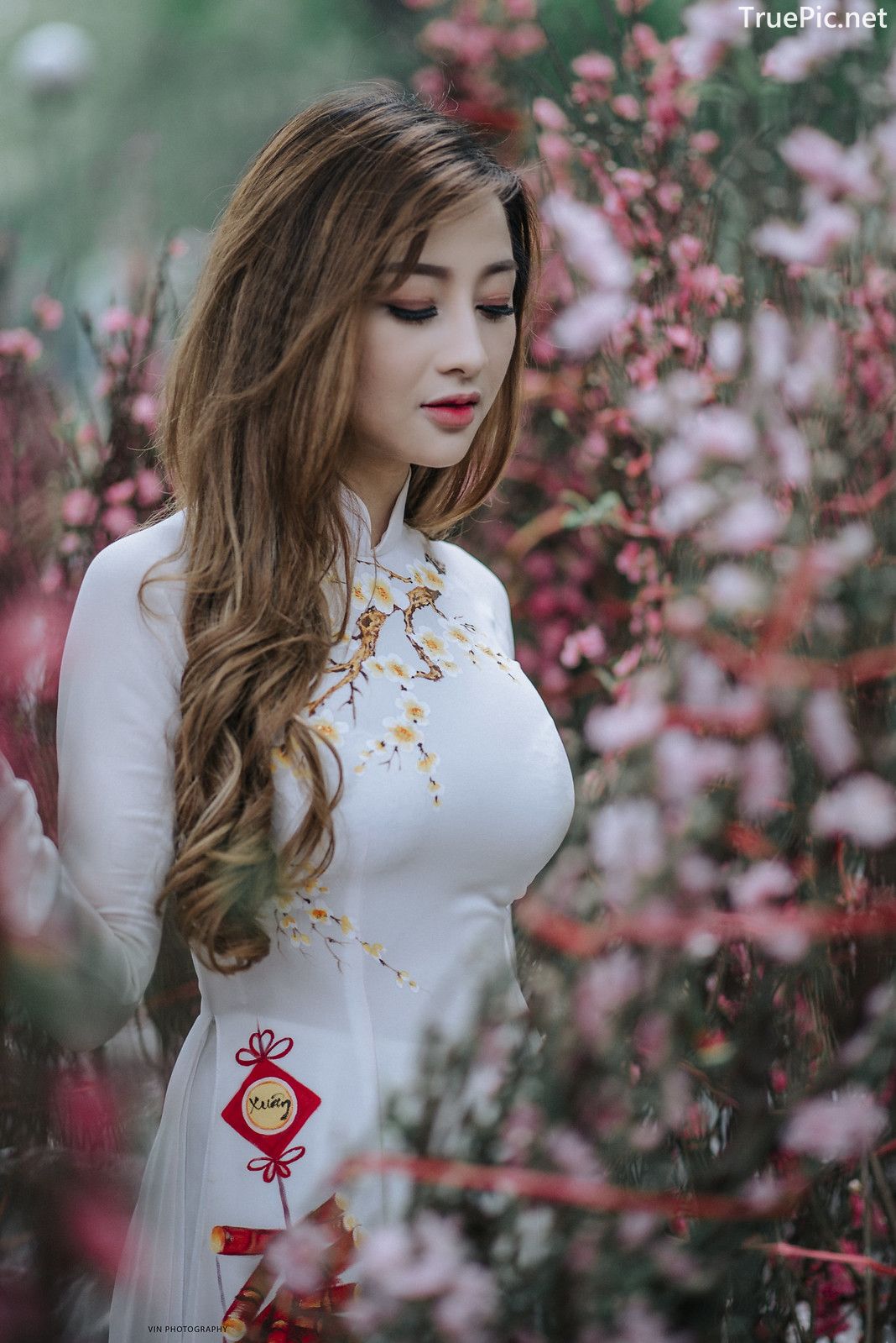 Image-Vietnamese-Beautiful-Girl-Ao-Dai-Vietnam-Traditional-Dress-by-VIN-Photo-3-TruePic.net- Picture-82