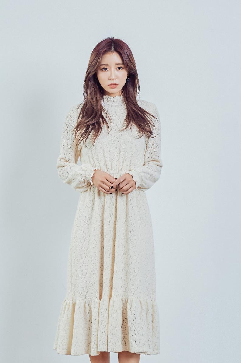 Korean Model Kim Jung Yeon on Magazine Jan 2017