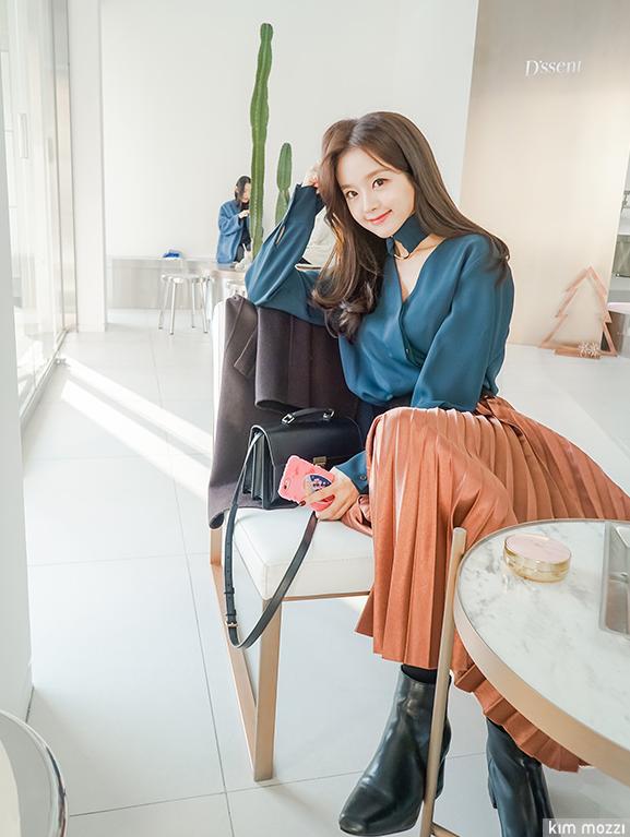 Korean Model Kim Shin Yeong on Magazine Jan 2017