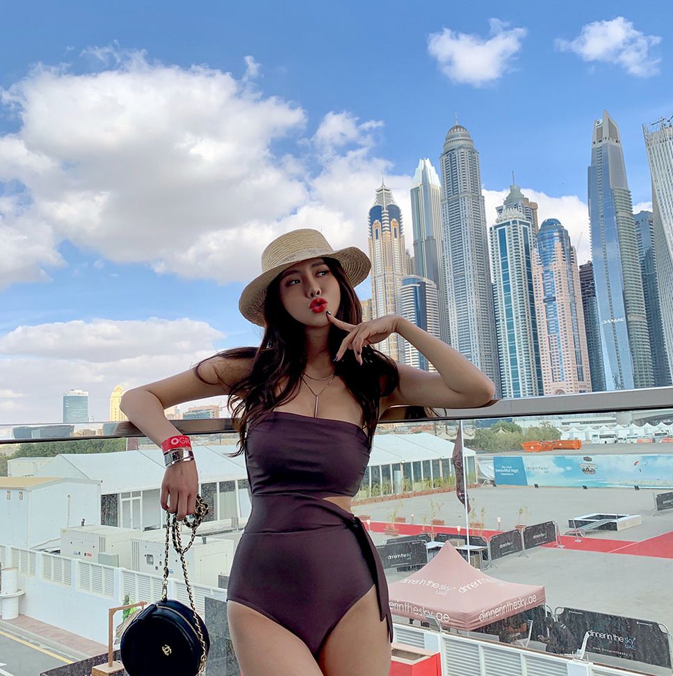 Kwon Byul (191212) Dark Purple Monokini Swimsuit Set - TruePic.net