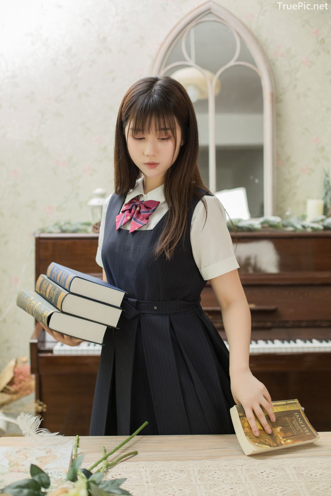 [MTCos] 喵糖映画 Vol.004 - Chinese model - School Girl practicing and playing the Piano