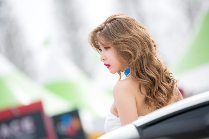 Korean girl Heo Yoon Mi at CJ Super Race Championship