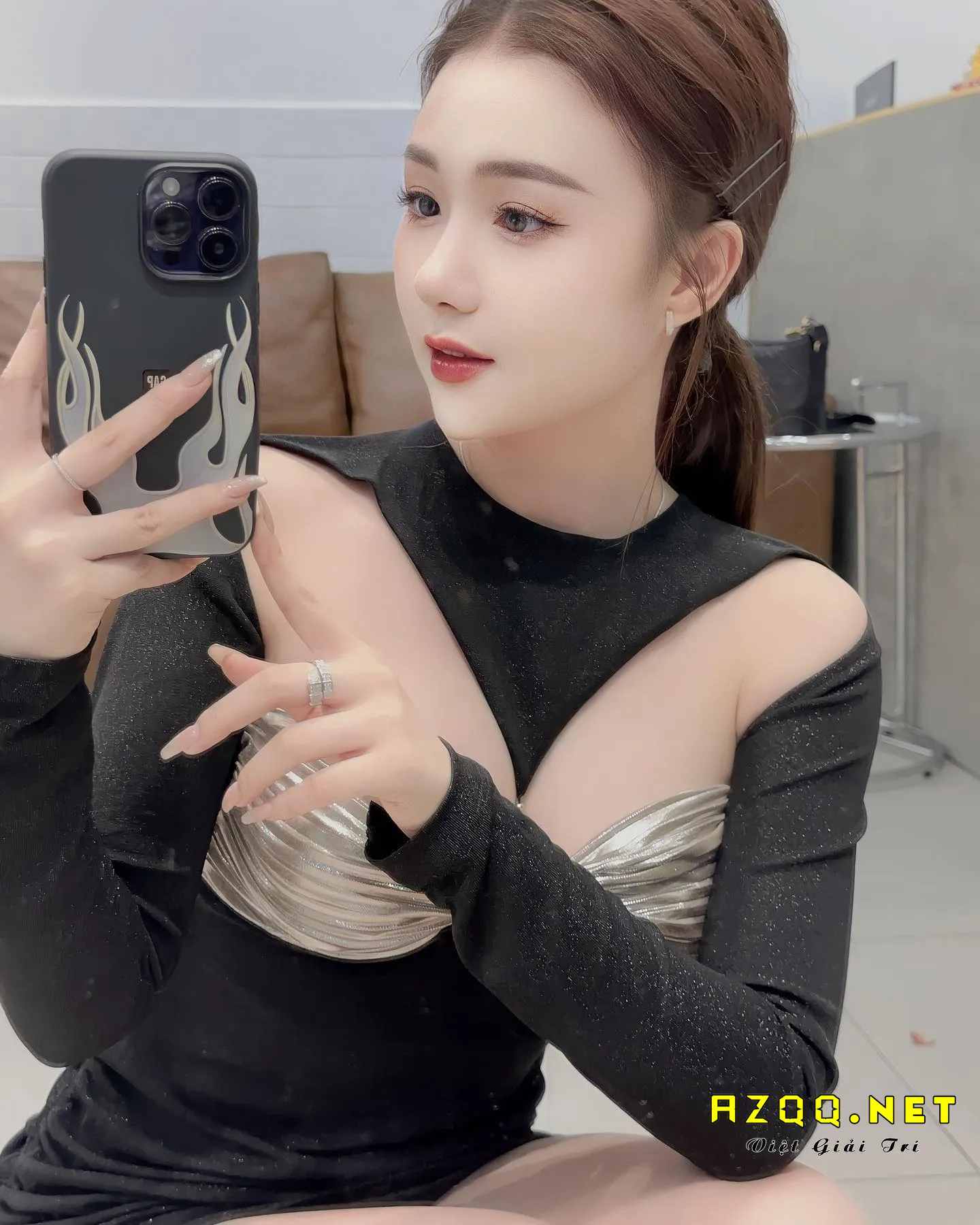 phan ngoc anh thu sexy 69