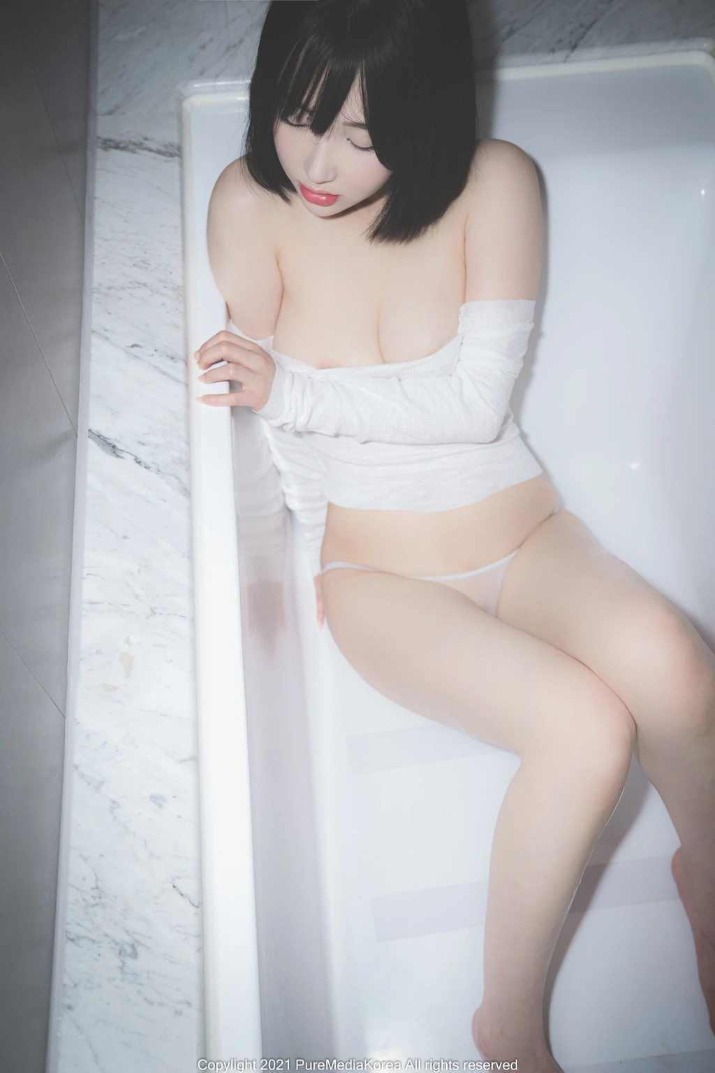 Pure Media Vol.070: Son Ye-Eun (손예은) (72 photos) photo 1-11